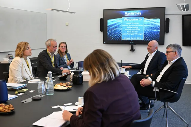 Henna Virkkunen, on the left, and Bjarke Ovesen, Sales Director of the Naval Sector at MacArtney Underwater Technology, 2nd from the right, during a meeting at MacArtney. Investigating high meeting volume with weak opportunity quality